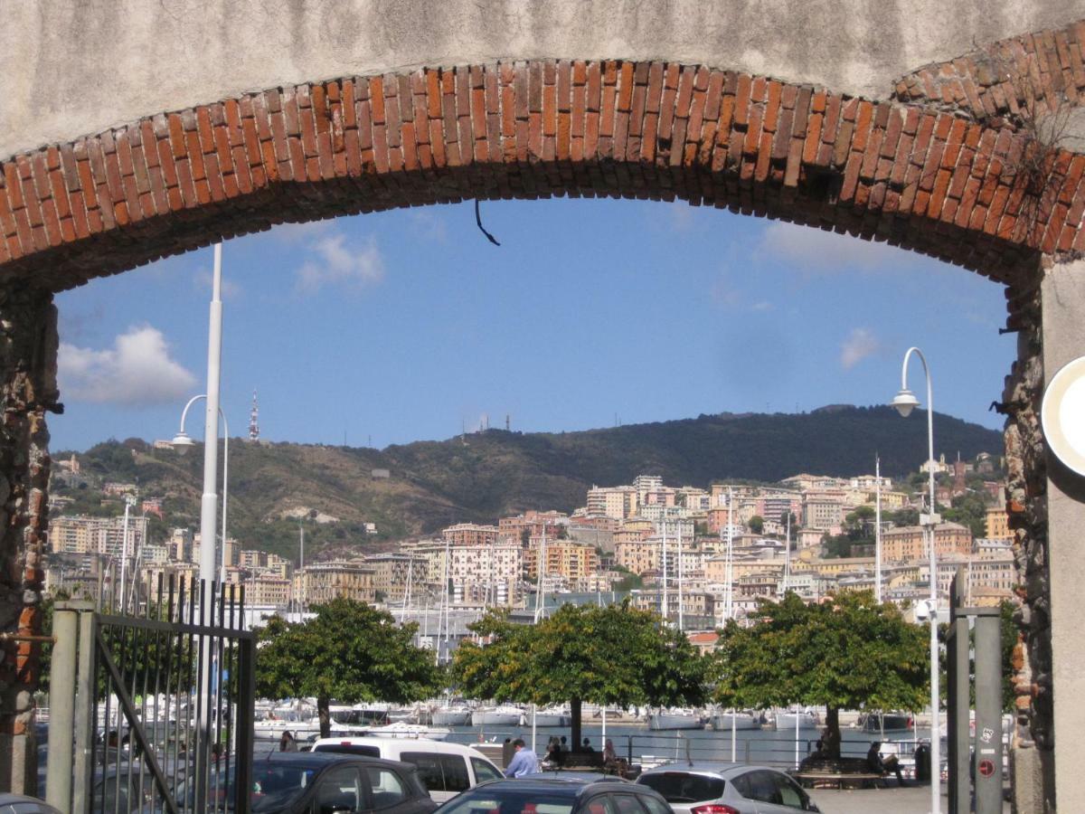 Una Porta sul Porto Antico Genova Esterno foto